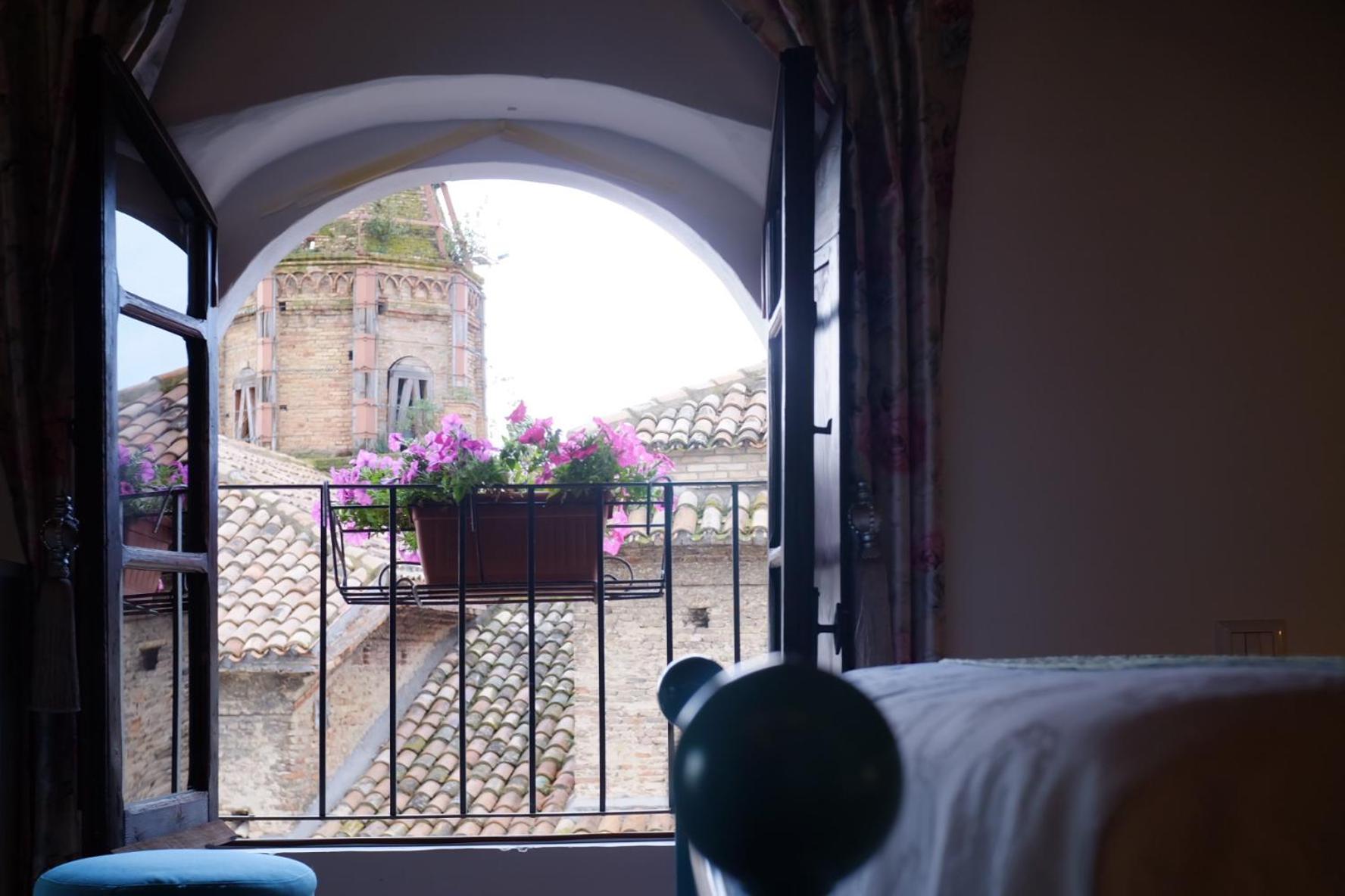 Dimora Amina Bed & Breakfast ลอเรโต อาปรุนติโน ภายนอก รูปภาพ
